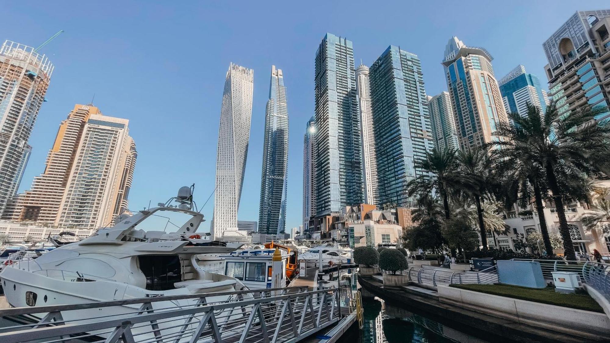 Savor Marina Views From The 64Th Floor Aparthotel Dubai Luaran gambar